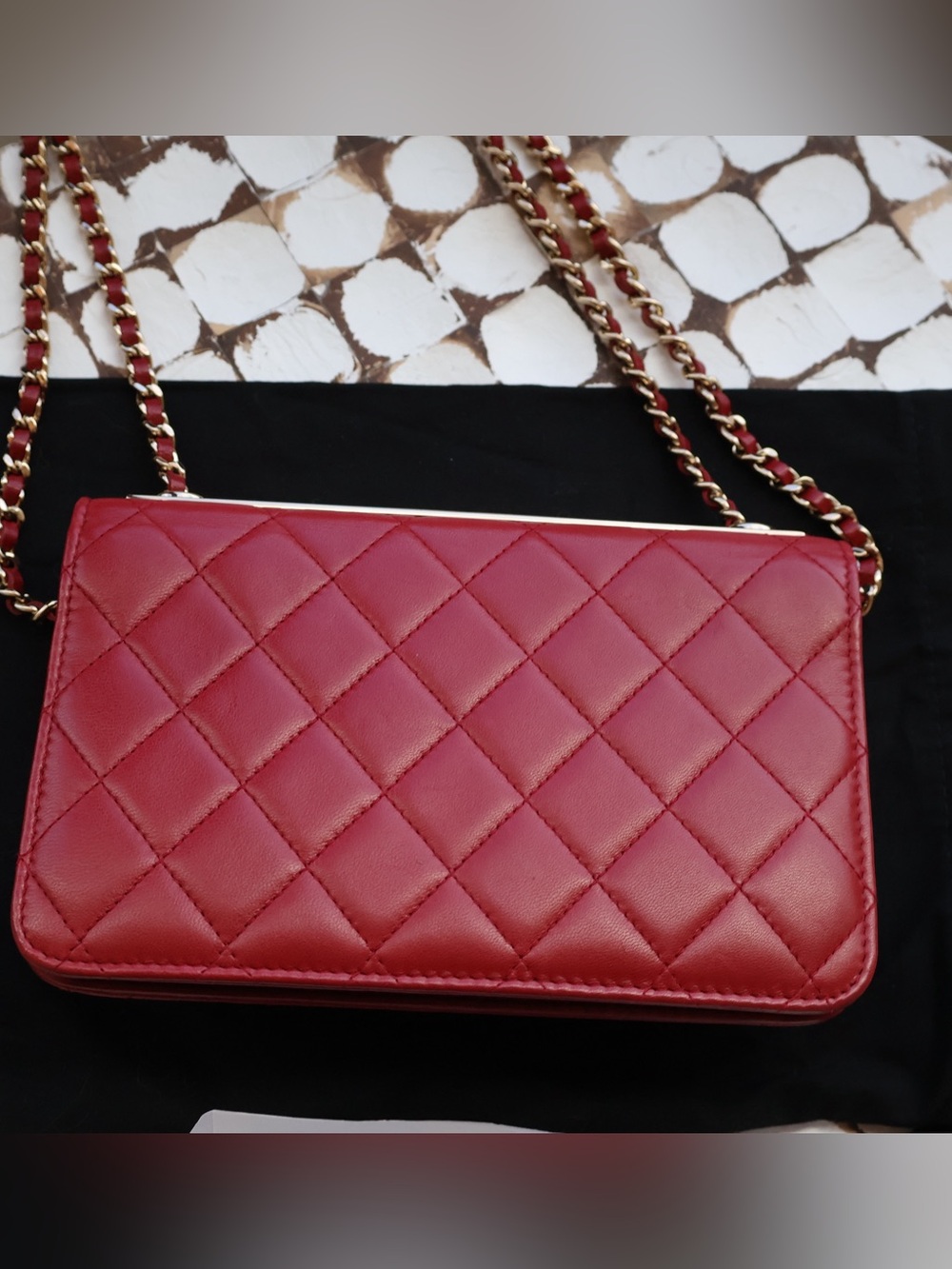 CHANEL Trendy Wallet on a Chain, Red Quilted Lambskin with Gold, 26 Series - Picture 9 of 13